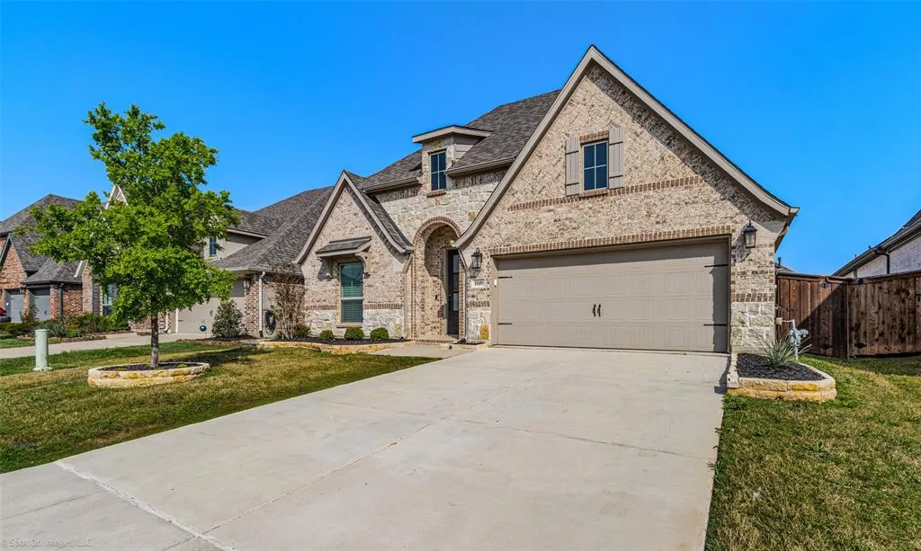 1009 Queens Lake Trail, McKinney, Texas 75071