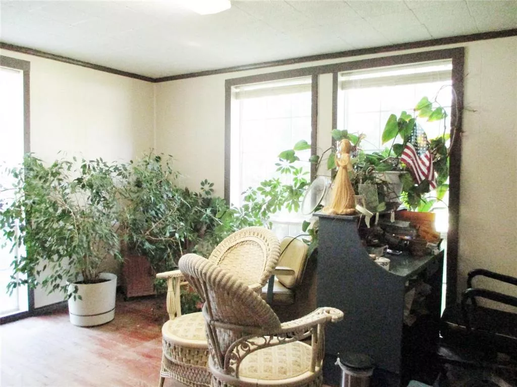 103 E Denison Avenue, Bonham, Texas 75418