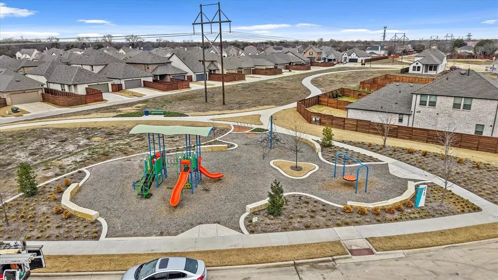 1913 Kit Fox Run, Mesquite, Texas 75181