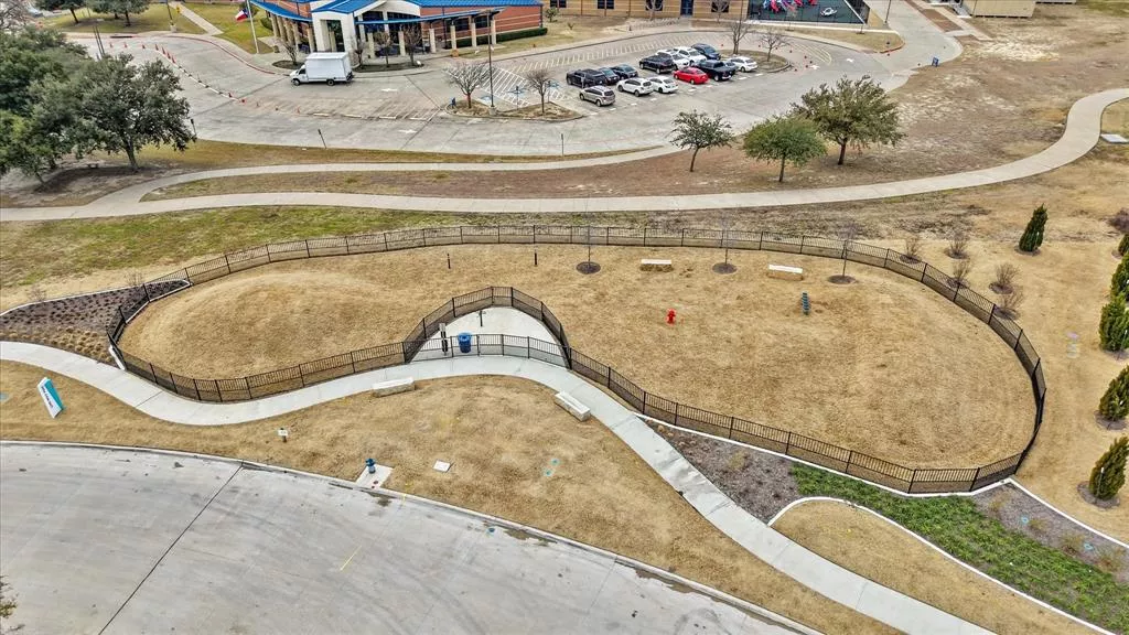 1913 Kit Fox Run, Mesquite, Texas 75181