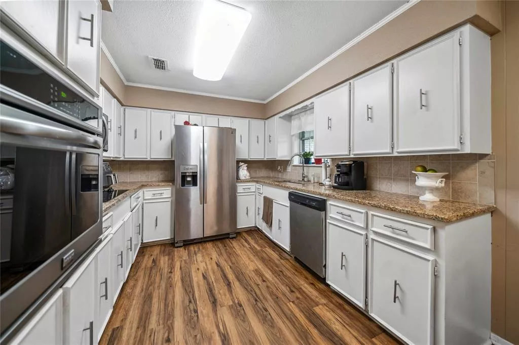 7223 FM 2494 Athens, Texas 75751