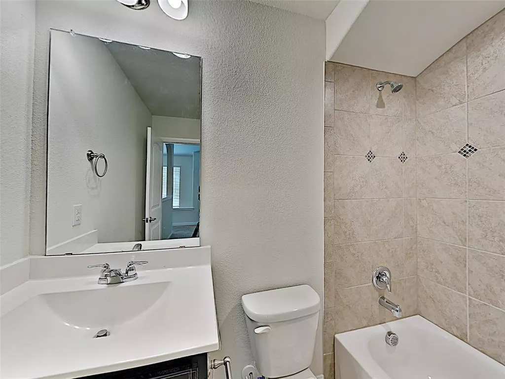 9105 Edenberry Lane, Fort Worth, Texas 76179