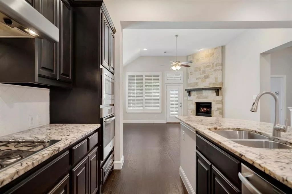 232 Lilypad Bend, Argyle, Texas 76226