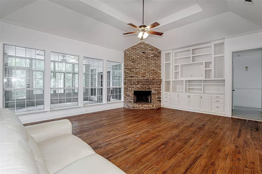 3308 Corn Valley Road, Grand Prairie, Texas 75052