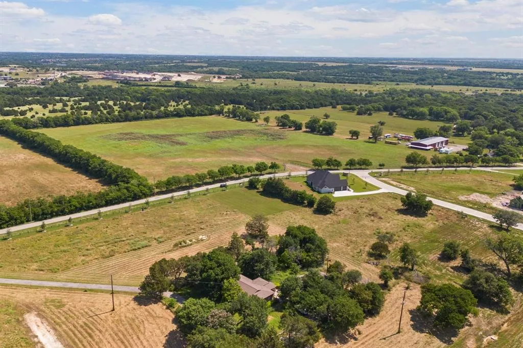 4611 Stout Road, Midlothian, Texas 76065