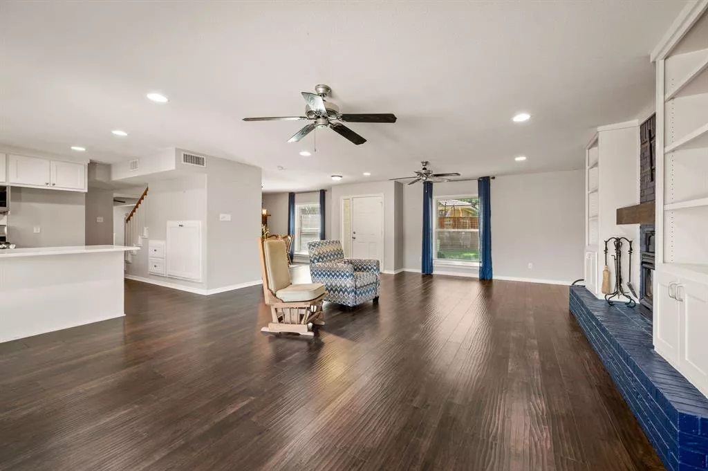 237 Timberlake Drive, Azle, Texas 76020