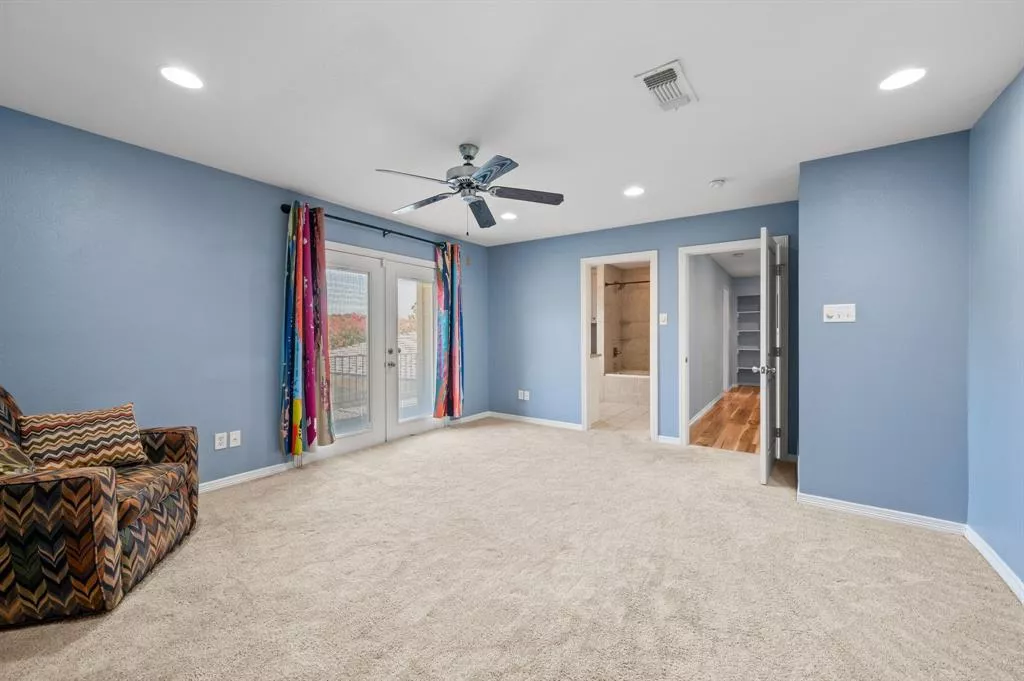 237 Timberlake Drive, Azle, Texas 76020