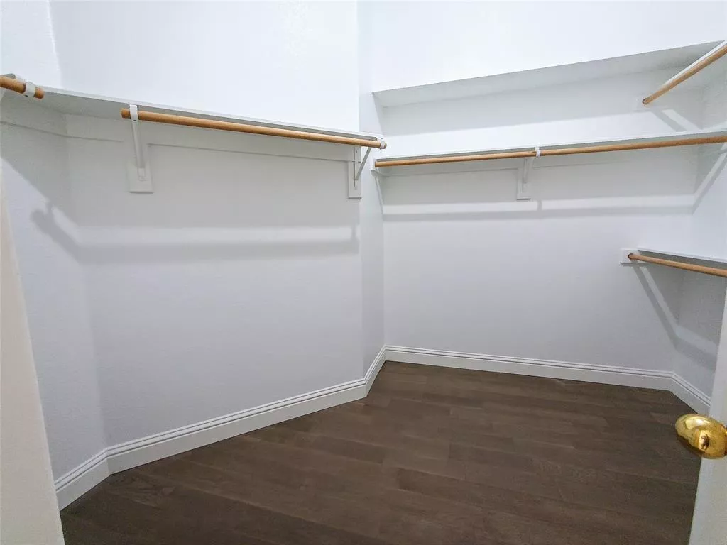 340 Thomas Drive, Murphy, Texas 75094