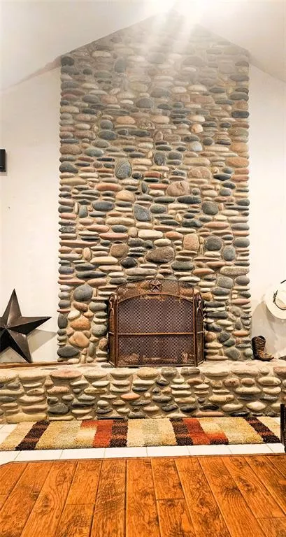 375 County Road 401 Comanche, Texas 76442