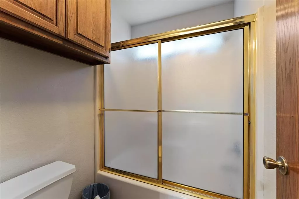 375 County Road 401 Comanche, Texas 76442