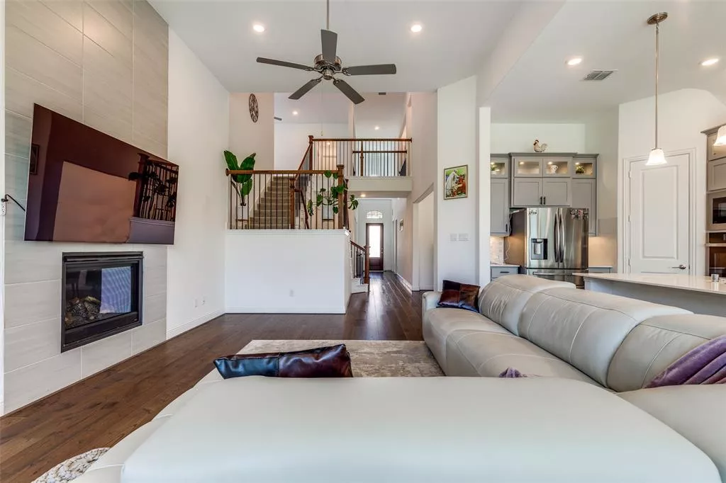 607 Rustic Trail, Argyle, Texas 76226