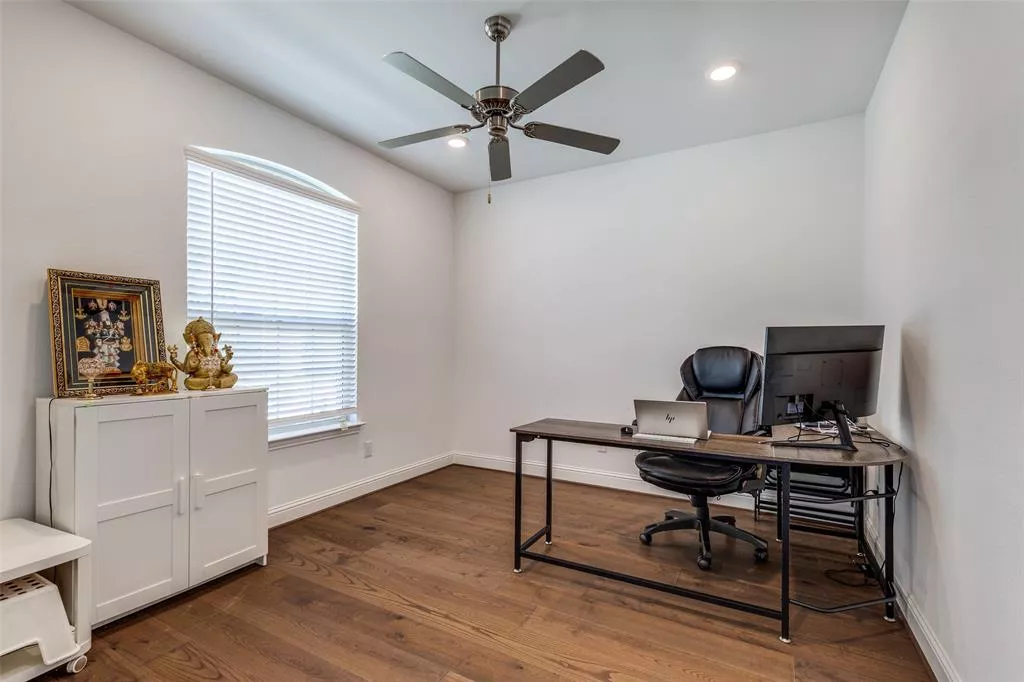 607 Rustic Trail, Argyle, Texas 76226