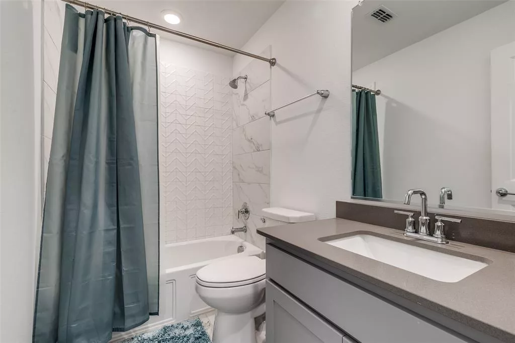 607 Rustic Trail, Argyle, Texas 76226