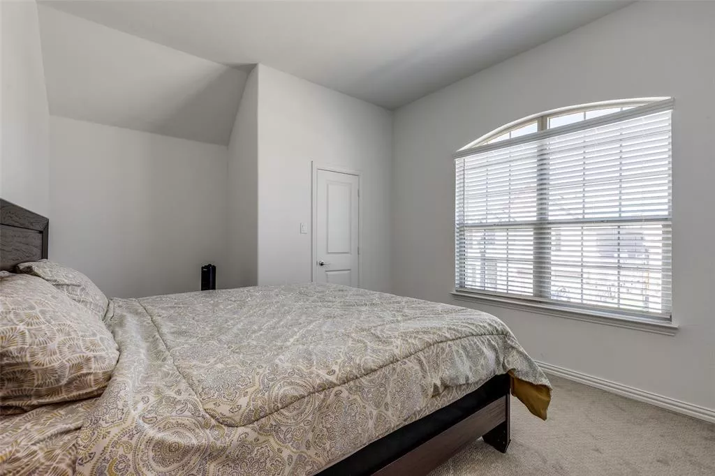 607 Rustic Trail, Argyle, Texas 76226