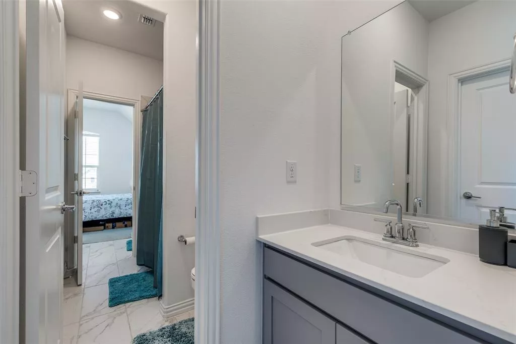 607 Rustic Trail, Argyle, Texas 76226