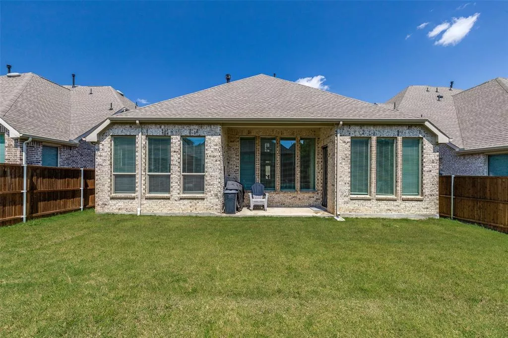 607 Rustic Trail, Argyle, Texas 76226