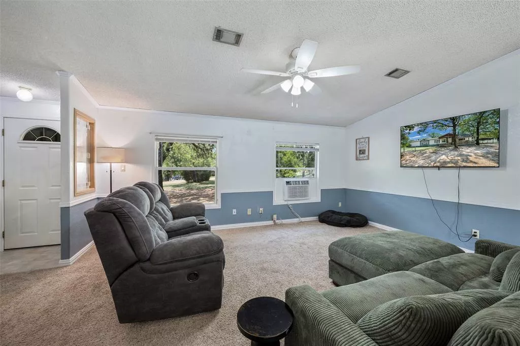 118 Winter Lane, Mabank, Texas 75156