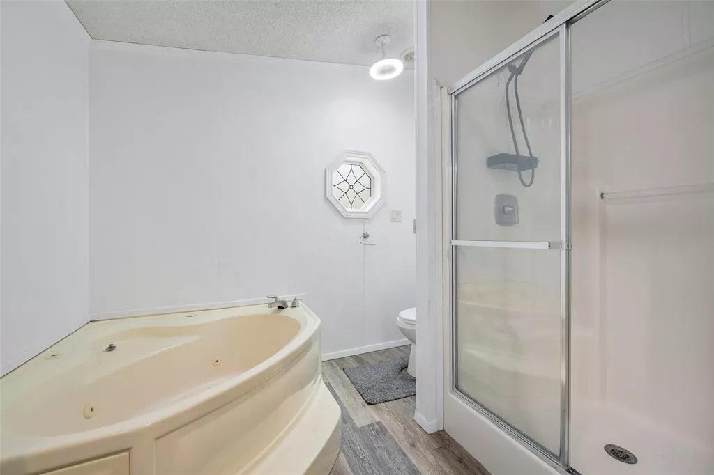 118 Winter Lane, Mabank, Texas 75156