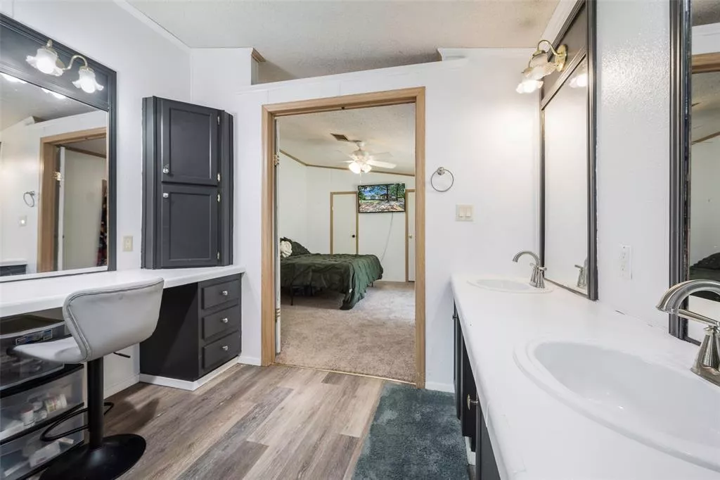 118 Winter Lane, Mabank, Texas 75156