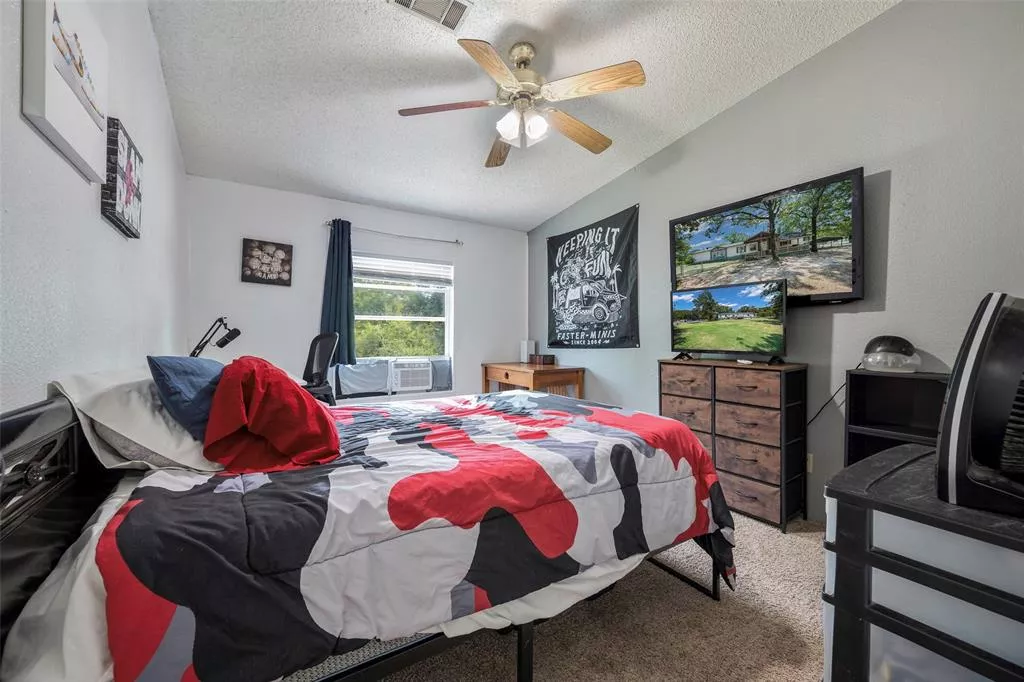 118 Winter Lane, Mabank, Texas 75156