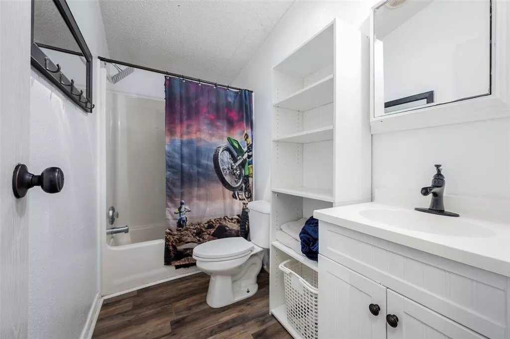 118 Winter Lane, Mabank, Texas 75156