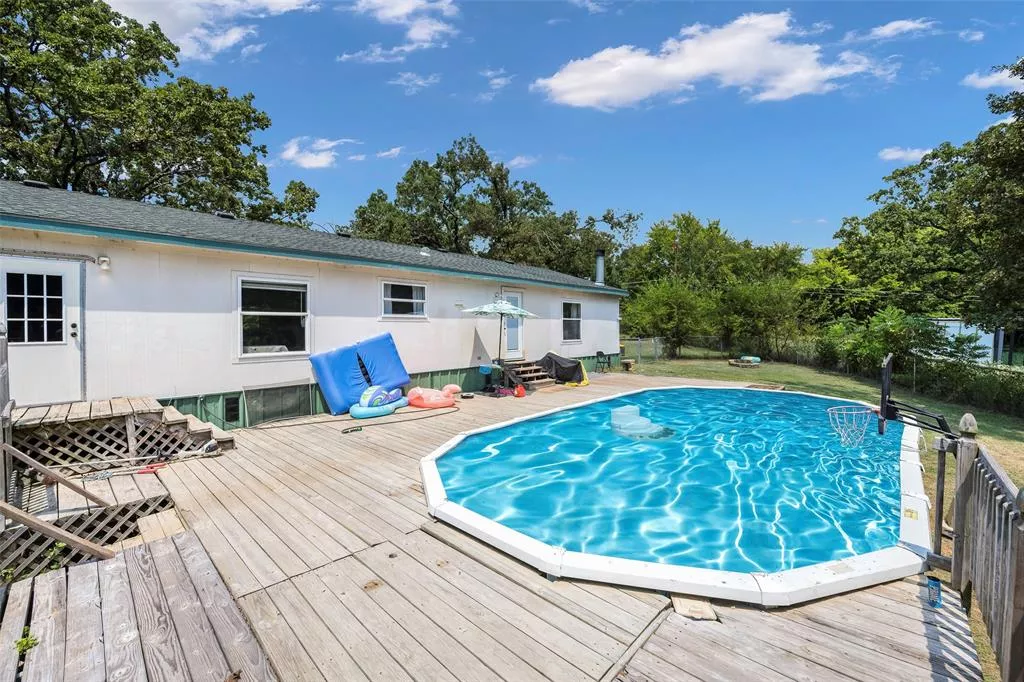 118 Winter Lane, Mabank, Texas 75156