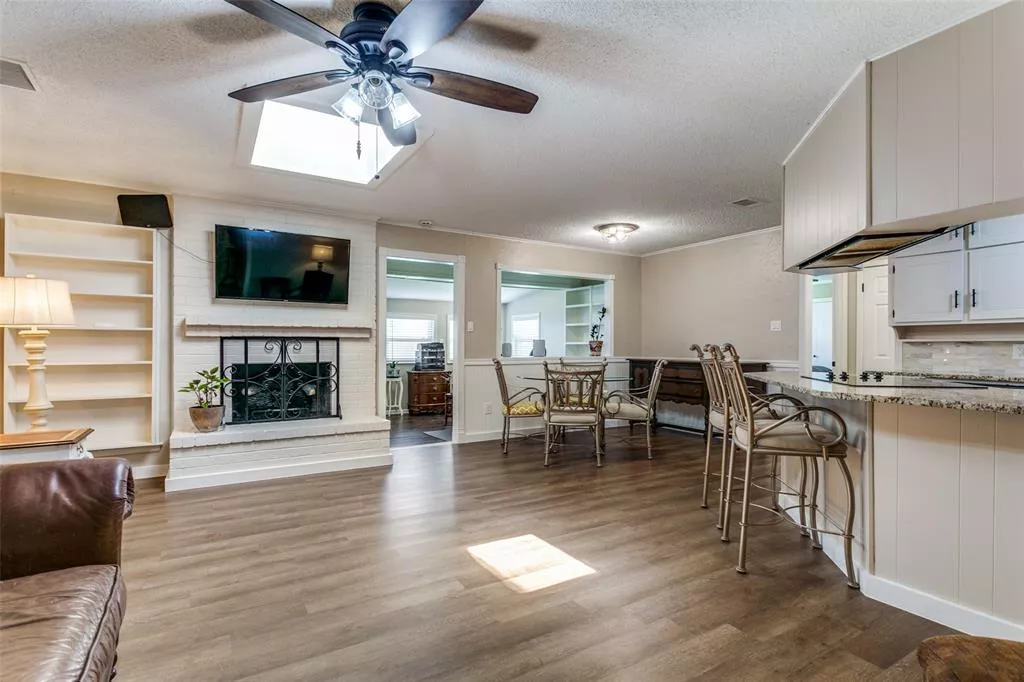 2133 Mountainview Drive, Hurst, Texas 76054