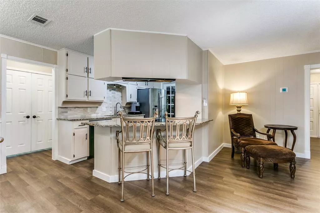 2133 Mountainview Drive, Hurst, Texas 76054