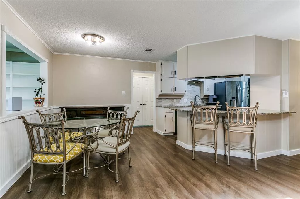 2133 Mountainview Drive, Hurst, Texas 76054