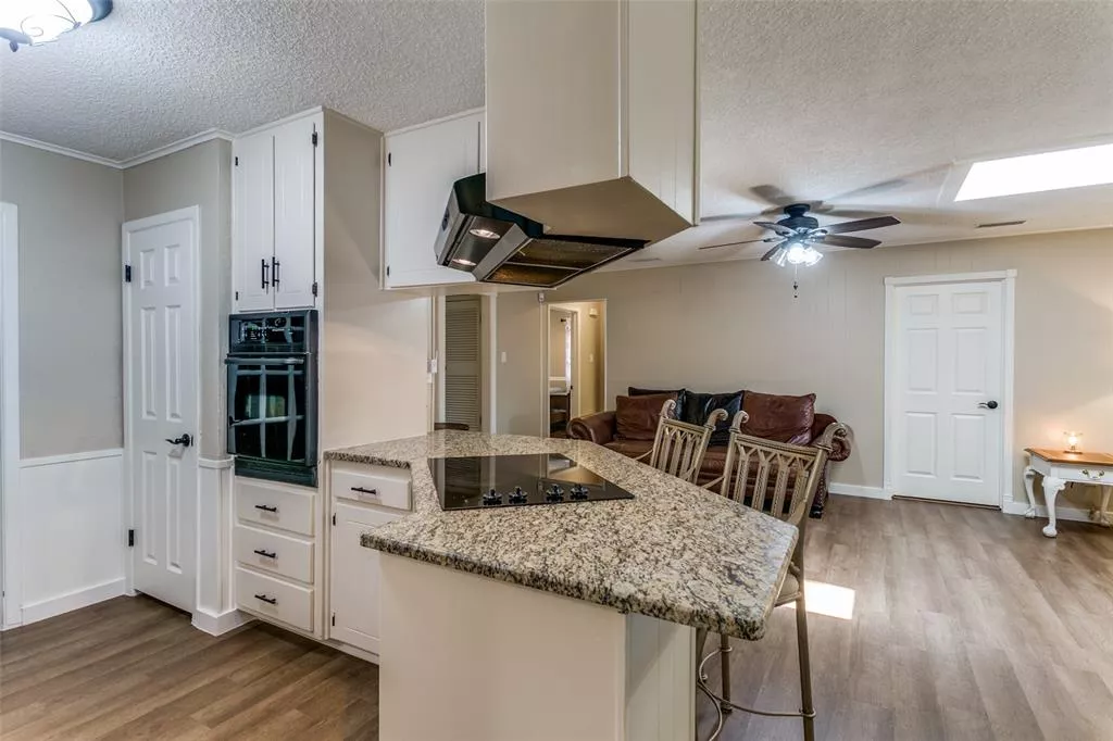 2133 Mountainview Drive, Hurst, Texas 76054