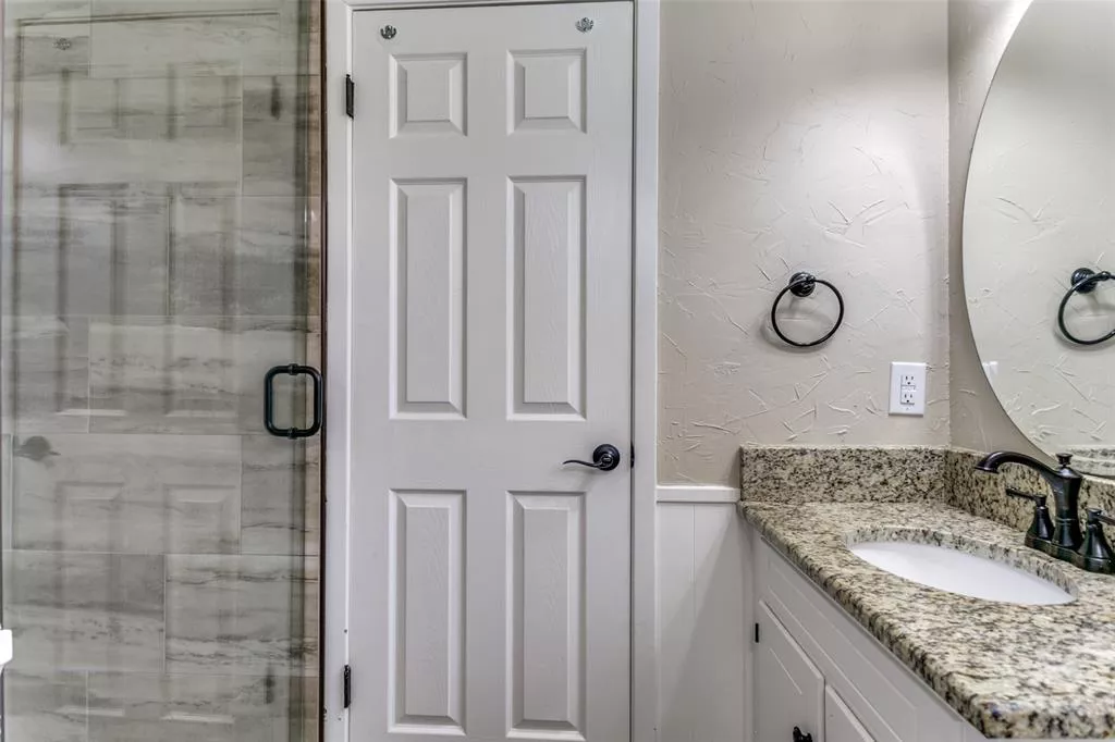 2133 Mountainview Drive, Hurst, Texas 76054