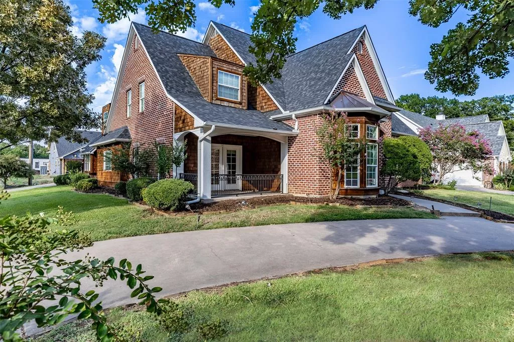 2511 Hidden Valley Trail, Sherman, Texas 75092