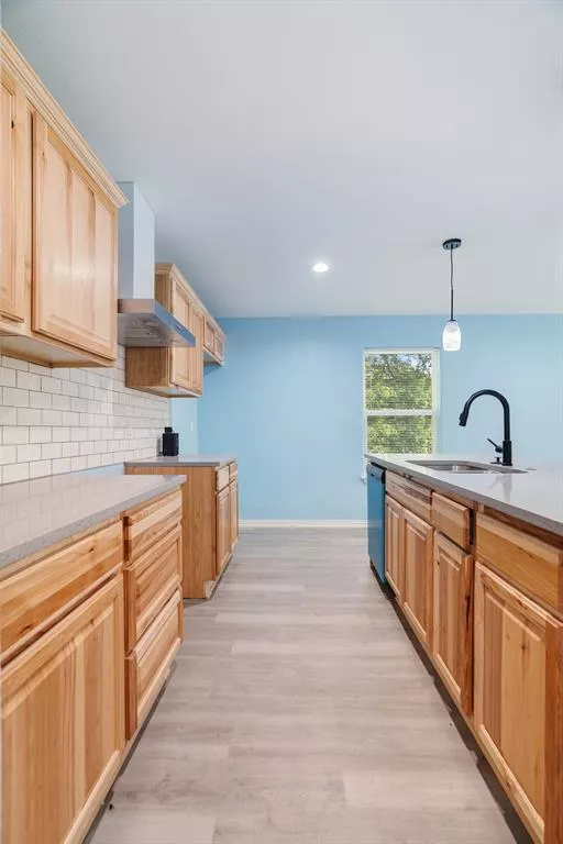 610 W Austin Street, Paris, Texas 75460