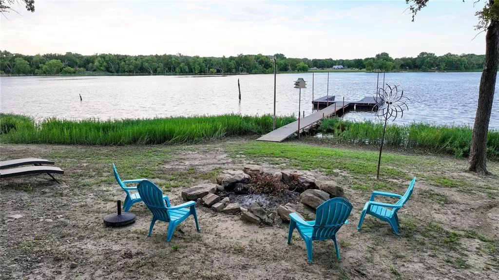 700 Frontier Street, Bowie, Texas 76230