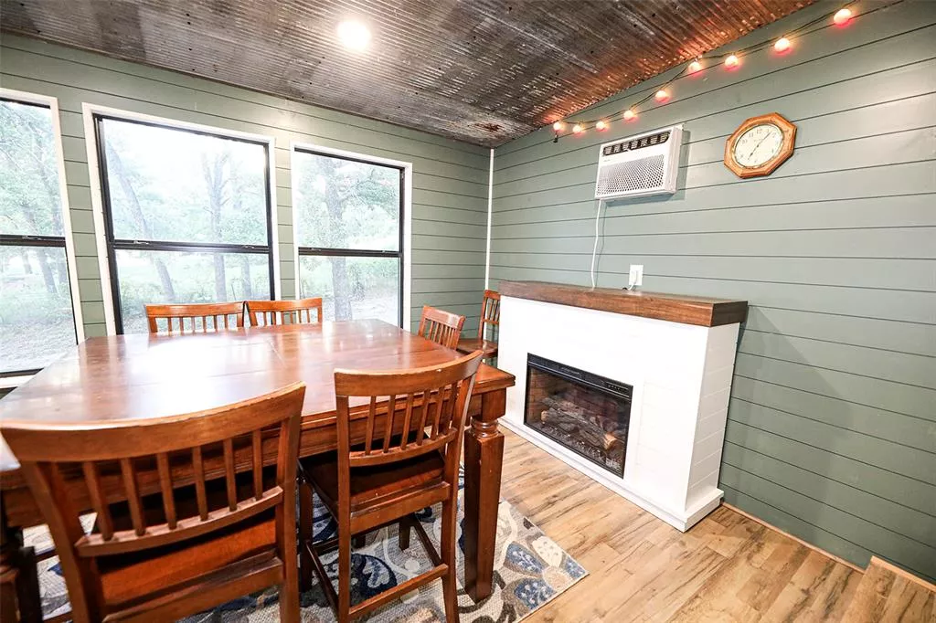 700 Frontier Street, Bowie, Texas 76230