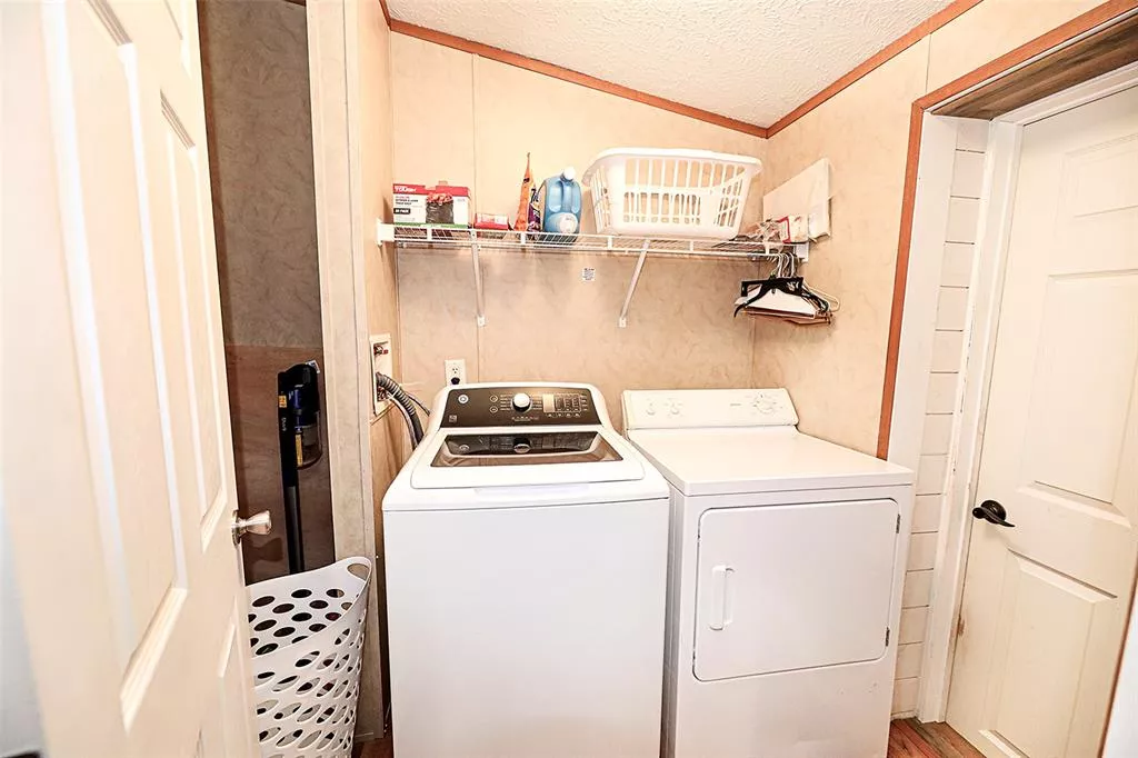 700 Frontier Street, Bowie, Texas 76230