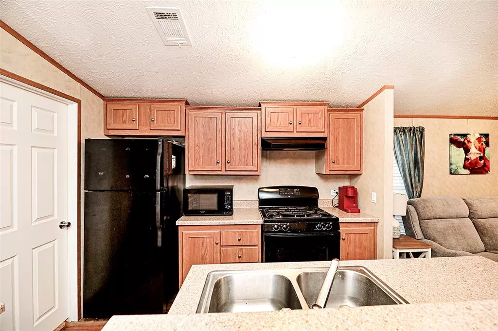 700 Frontier Street, Bowie, Texas 76230