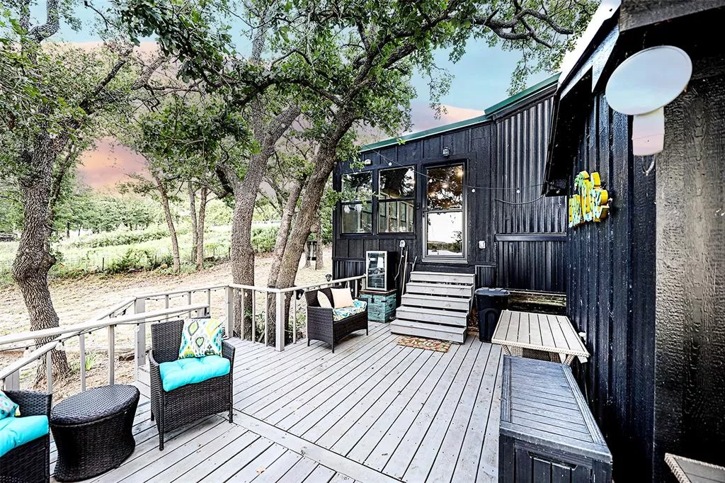 700 Frontier Street, Bowie, Texas 76230