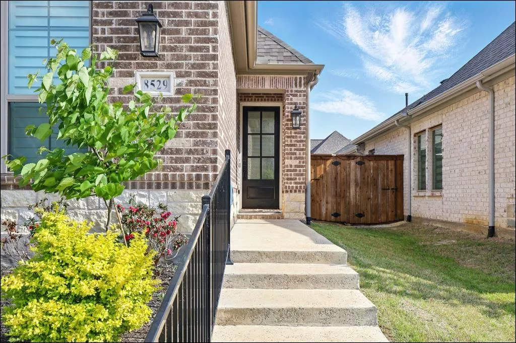 8529 Melrose The Colony, Texas 75056