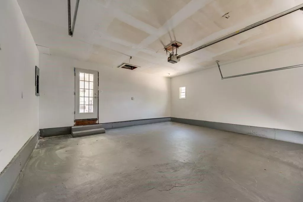 10434 Springhaven Drive, Dallas, Texas 75217