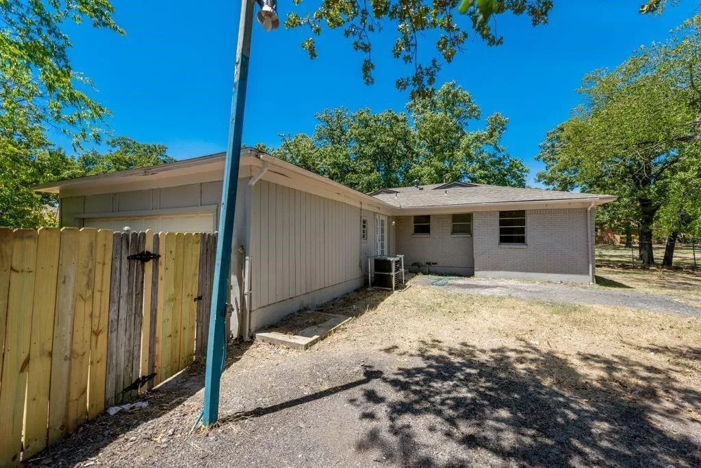 10434 Springhaven Drive, Dallas, Texas 75217