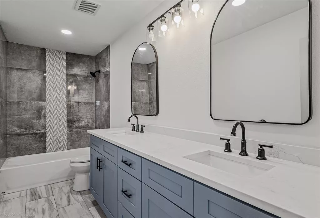 1301 Pecan Valley Drive, Garland, Texas 75043