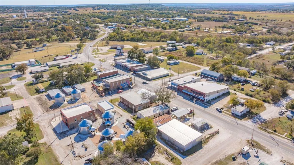 4153 3rd Street, Walnut Springs, Texas 76690