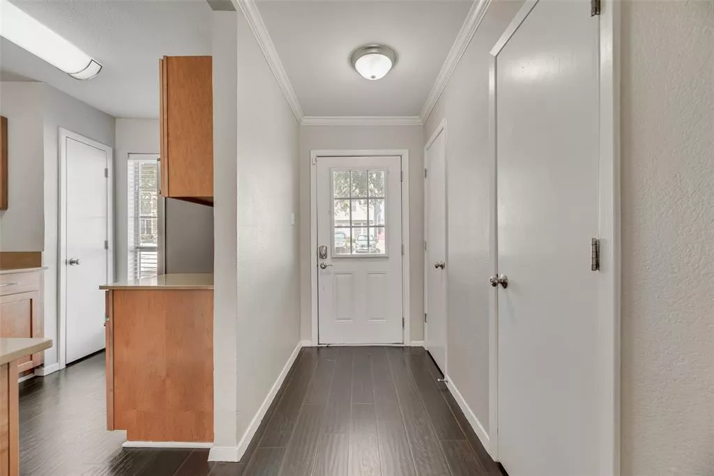 43 Abbey Road, Euless, Texas 76039