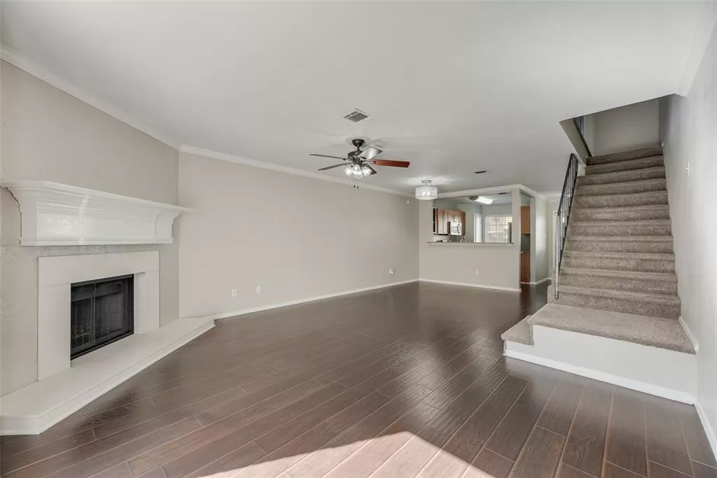 43 Abbey Road, Euless, Texas 76039