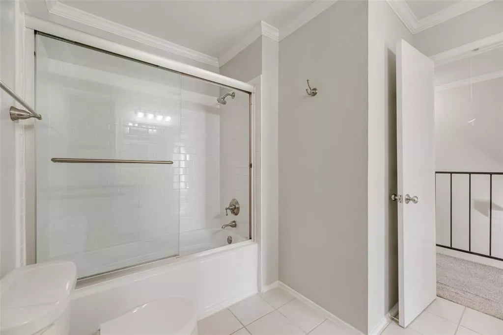 43 Abbey Road, Euless, Texas 76039