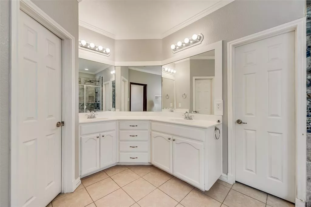 6427 Miranda Drive, Fort Worth, Texas 76131