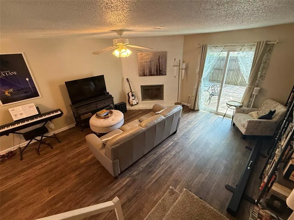 66 Abbey Road, Euless, Texas 76039