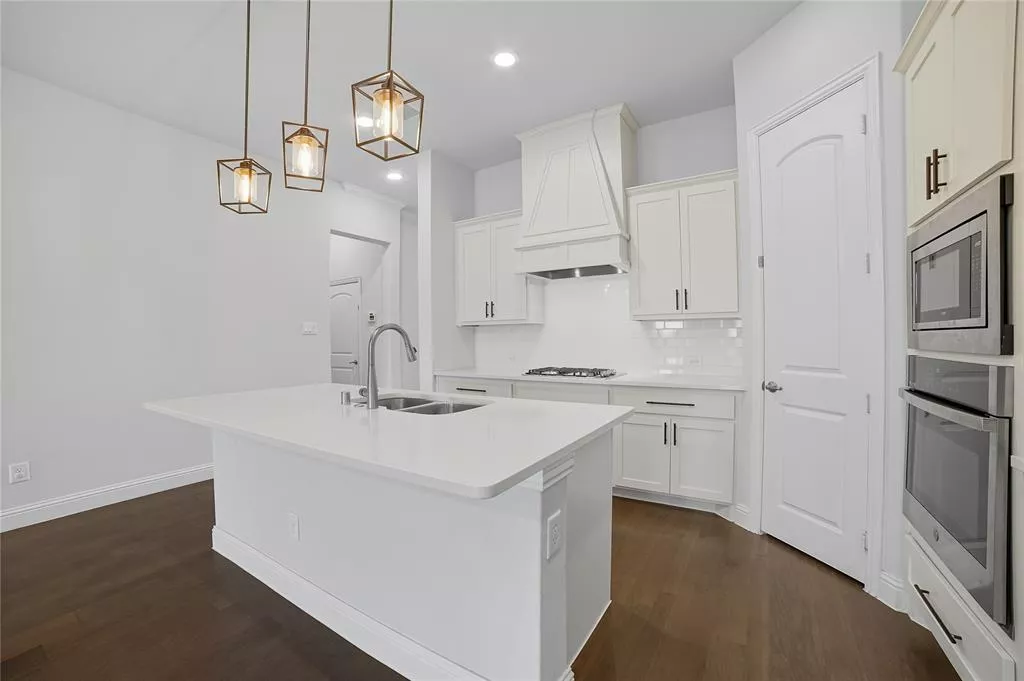 841 Mildren Lane, Fate, Texas 75087