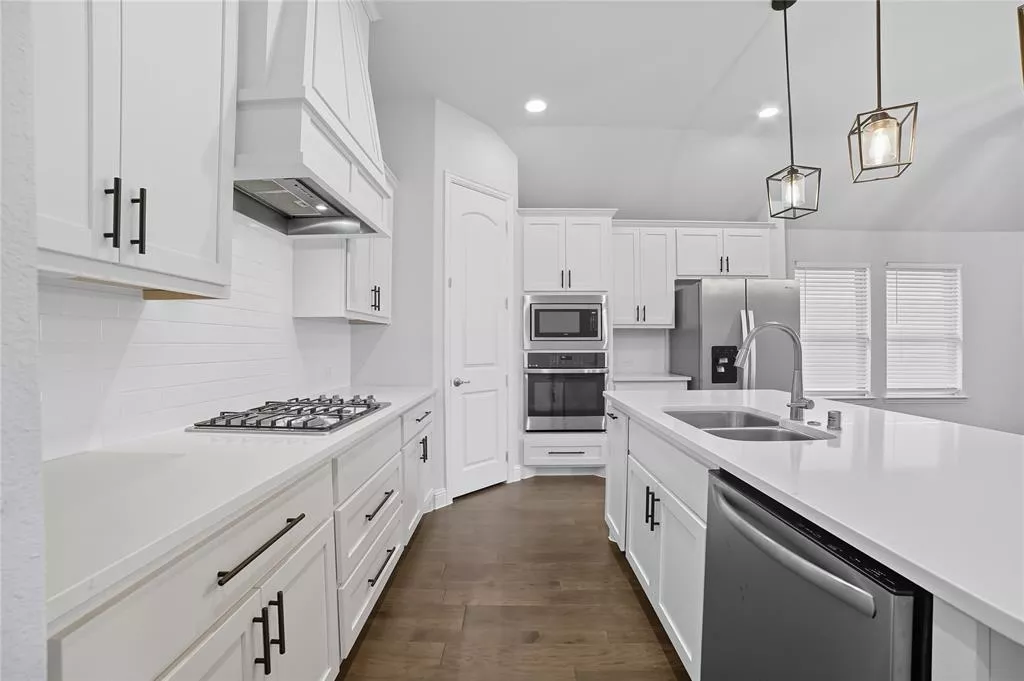 841 Mildren Lane, Fate, Texas 75087